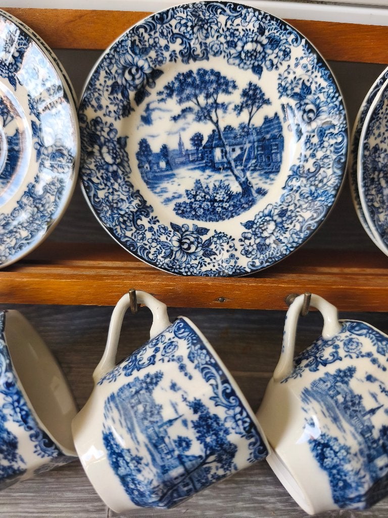 Retro koffieserviesje 13 delig waarvan een hangrekje, Verzamelen, Ophalen, Huis en Inrichting