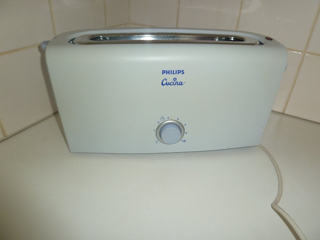Broodrooster Cucina - heel goede staat, Elektronische apparatuur, Broodroosters, Ophalen of Verzenden, Zo goed als nieuw, Uitneembare kruimellade