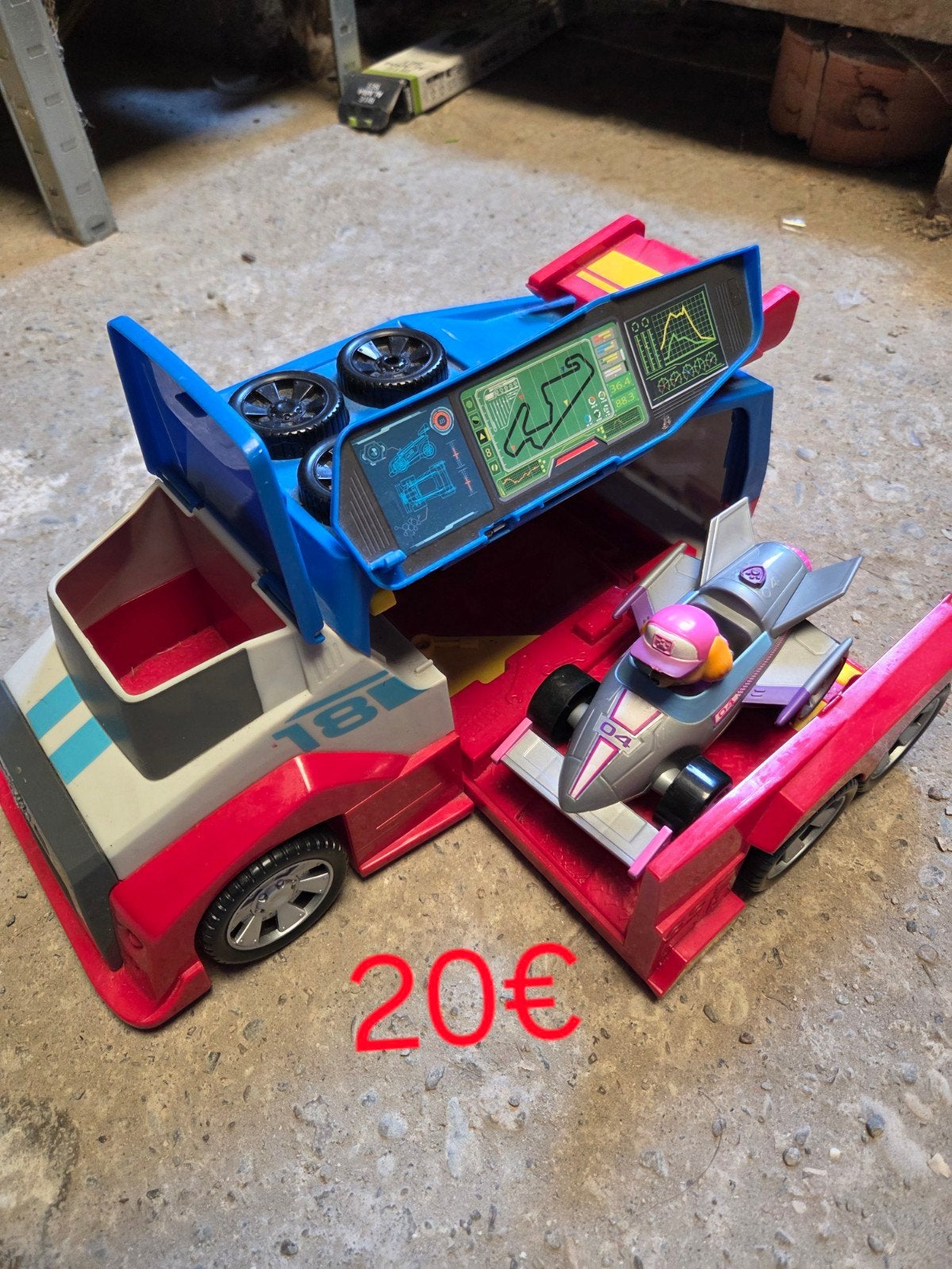 Cqmion + voiture pat patrouille, Enlèvement