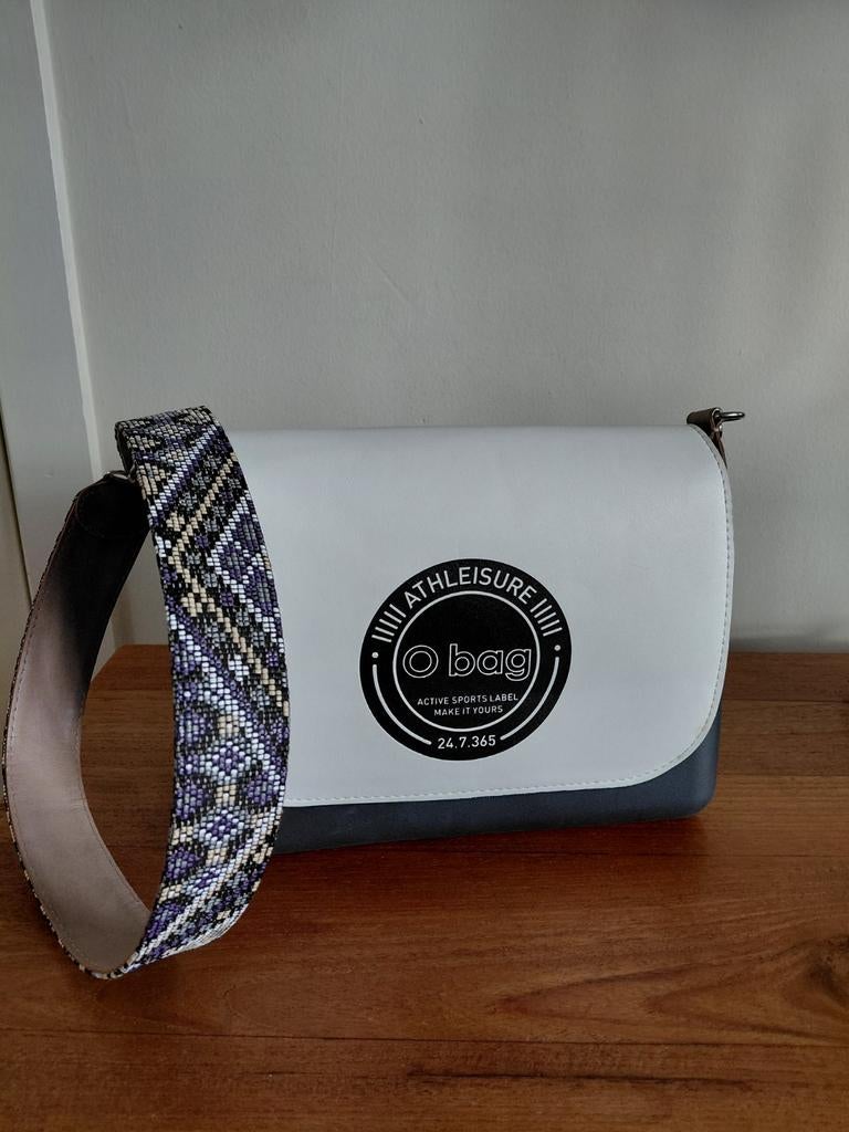 Mooie handtas crossover O bag. 26 op 20 cm, Bijoux, Sacs & Beauté, Sacs | Sacs Femme, Enlèvement ou Envoi, Sac à main