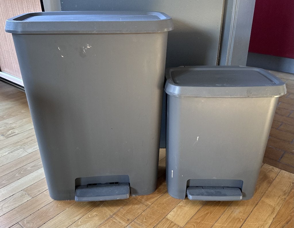 2 poubelles à pédale IKEA KNÖCKLA – fermeture douce + tri, Maison & Meubles, 50 – 75, À pédale, Enlèvement, Utilisé