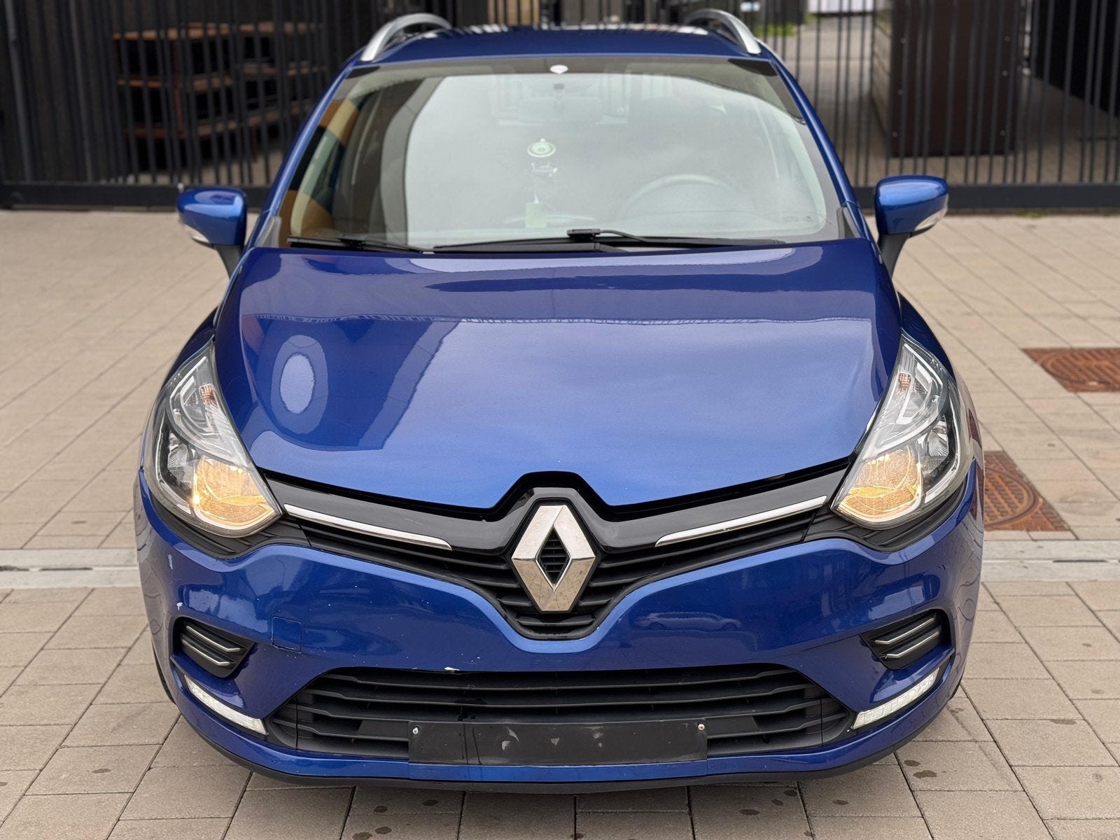RENAULT CLIO/ESSENCE/2017/PRETE A IMMATRICULER, Autos, Achat, Euro 6, Boîte manuelle, 5 portes