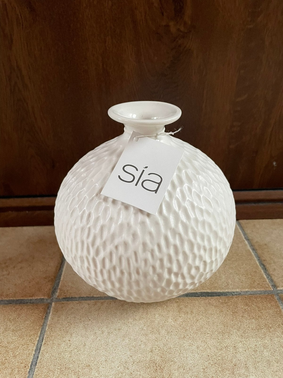 Sia design vaas met getextureerd porseleinpatroon Nieuw!!, Ophalen of Verzenden, Nieuw, Met patroon/structuur, Wit