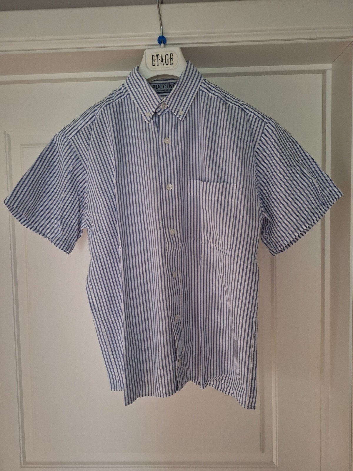Uniform hemdje Poccino blauw-wit gestreept maat 14 jaar, Overhemd of Blouse, Ophalen of Verzenden, Zo goed als nieuw, Poccino