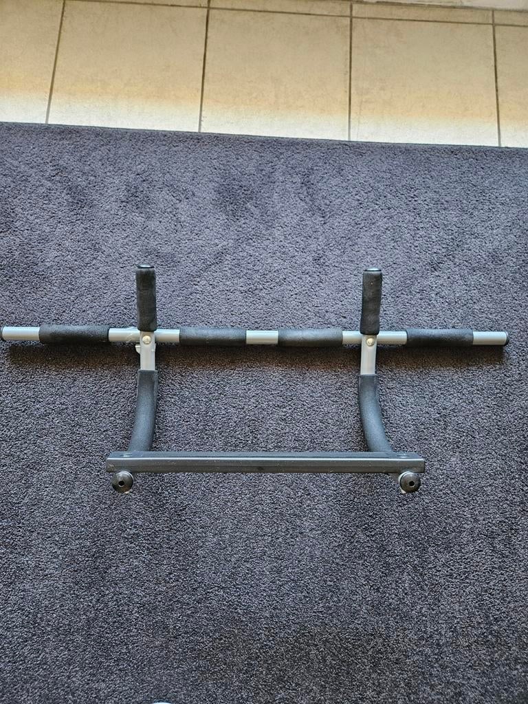 Pull up bar, Enlèvement ou Envoi