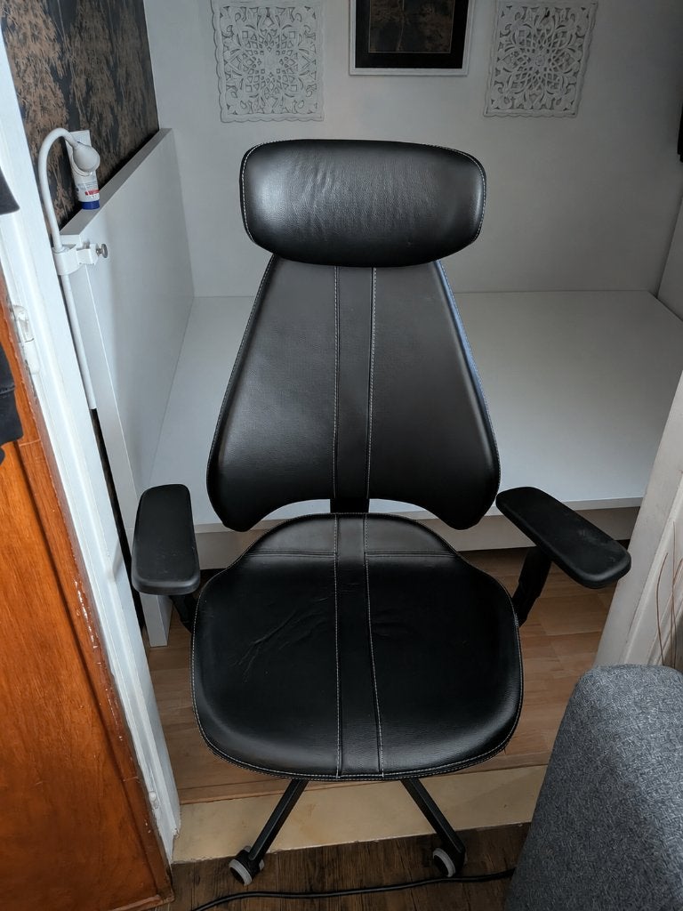 Ikea gaming bureaustoel, Huis en Inrichting, Ophalen, Gebruikt, Zwart, Gaming bureaustoel