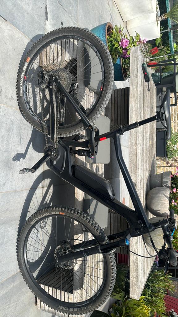 Zwarte cube fiets, Ophalen, Zo goed als nieuw
