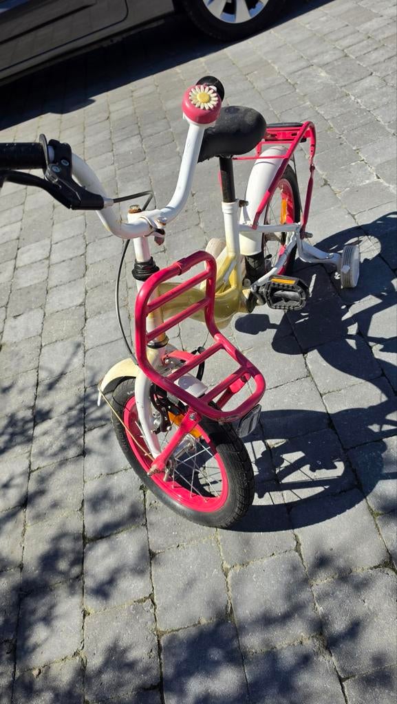 Kinderfiets in good condition, Fietsen en Brommers, Ophalen, Gebruikt, Minder dan 16 inch, Zijwieltjes