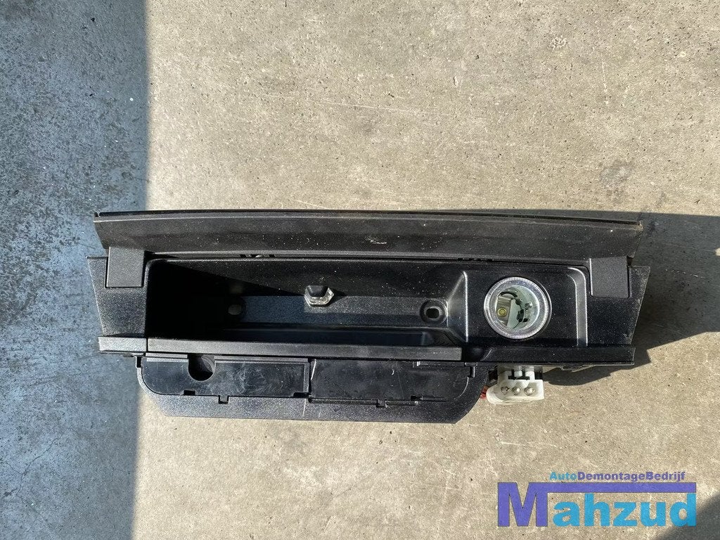 2012 BMW 7 serie F01 asbak 9119317 9119317-07, Petuelring 130
80788  Munich, DE, Gebruikt, Info@bmw.de, BMW