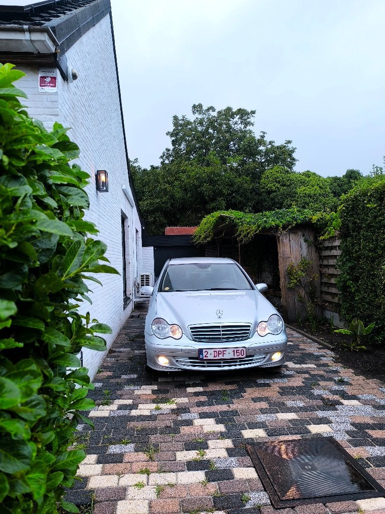 Mercedes Benz c200 179.500km bwj 2006, Autos, Cuir, Argent ou Gris, Achat, Noir