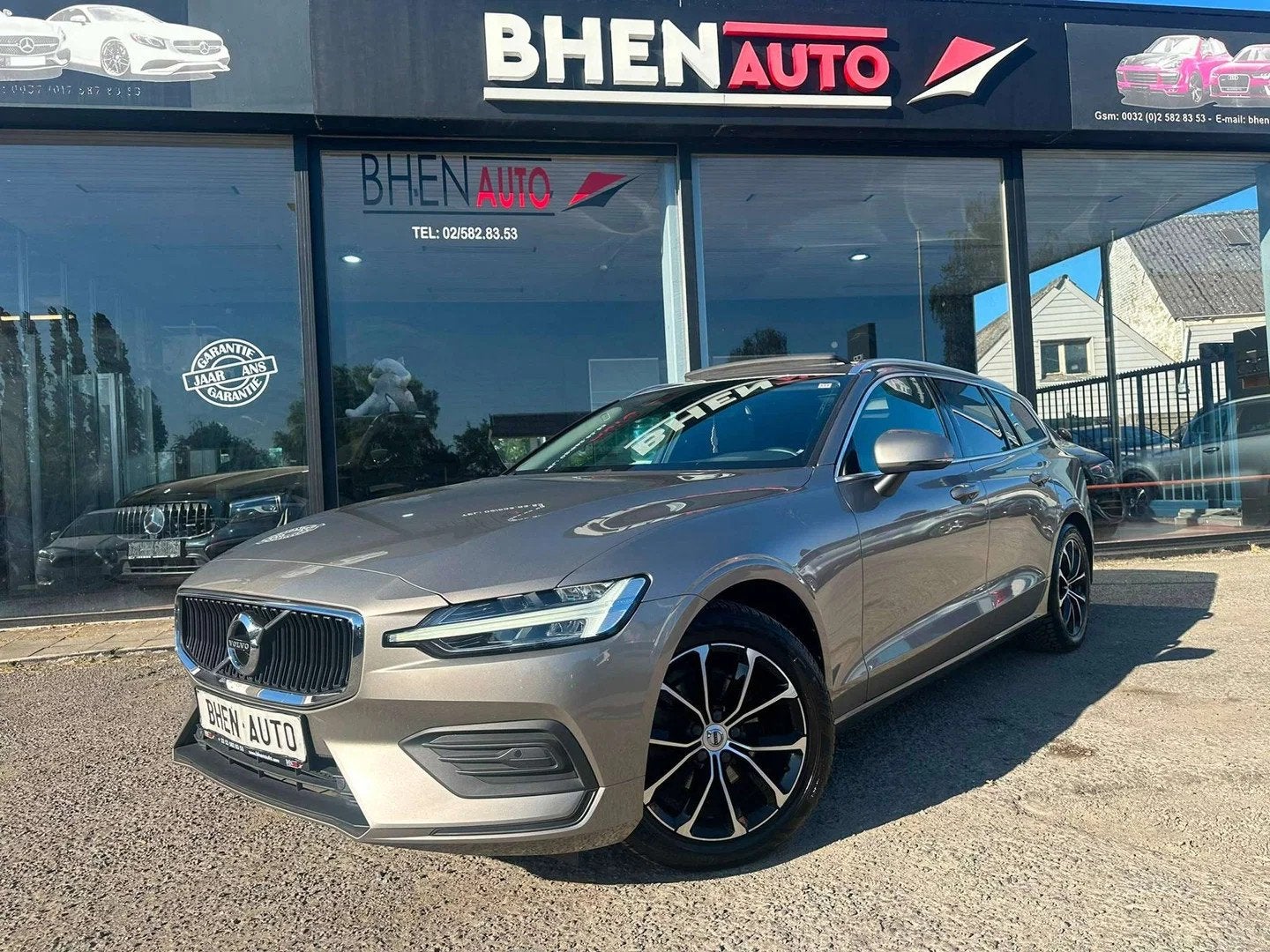 Volvo V60 2.0 TOIT PANO/CAMERA/SIEGE CHAUFFANT/CARPLAY/GARAN, Cuir, Achat, Entreprise, Alarme