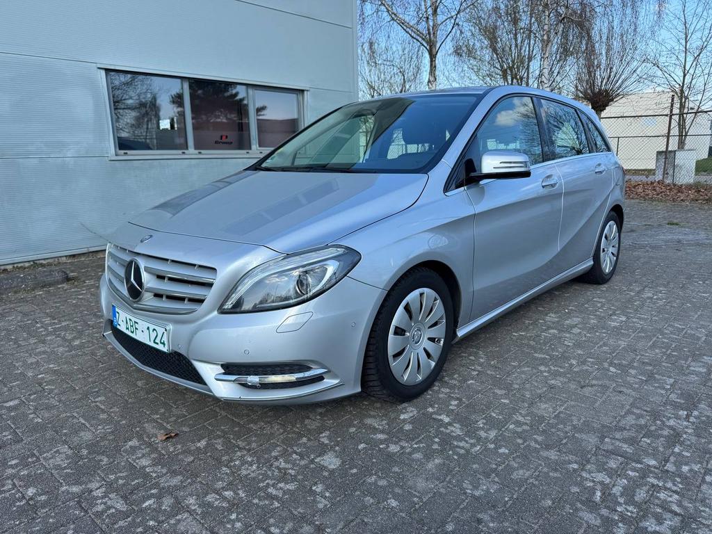 Mercedes B180d Export/Handelaar, Auto's, Euro 5, Zwart, Leder, Bedrijf