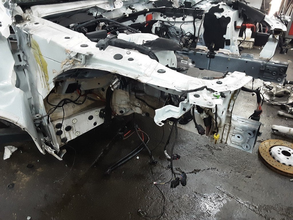 BINNENSPATSCHERM RECHTS VOOR BMW 8 serie (G15) (01-2018/-), Gebruikt, Voor, BMW, Spatbord