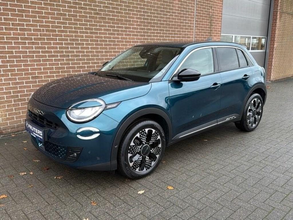 Fiat 600 Hybrid La Prima 100PK, Auto's, Fiat, Adaptieve lichten, Bluetooth, Dodehoekdetectie, Elektrische buitenspiegels, Emergency brake assist