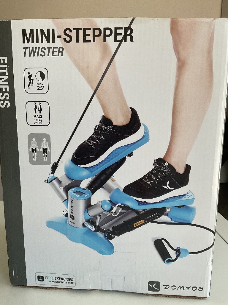 Fitnesstoestel, Sport en Fitness, Fitnessapparatuur, Ophalen, Stepapparaat, Zo goed als nieuw, Metaal