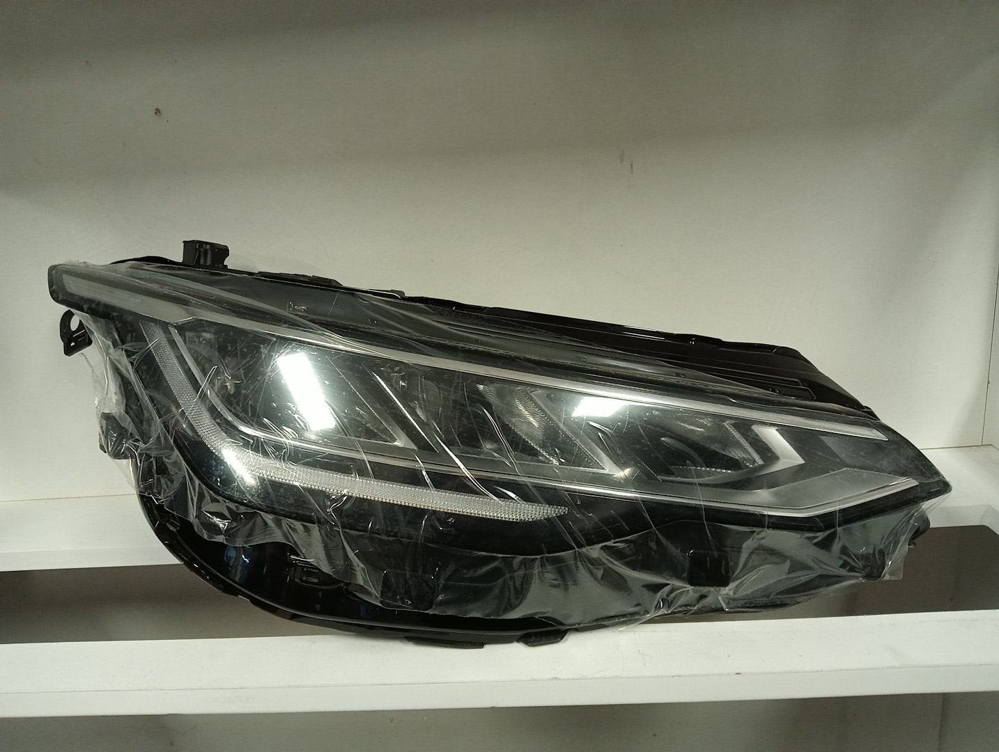 Vw Golf 8 5H Facelift Koplamp Led Rechts Compleet 5H1941006, Autos : Pièces & Accessoires, Éclairage, Volkswagen, -, Utilisé, -