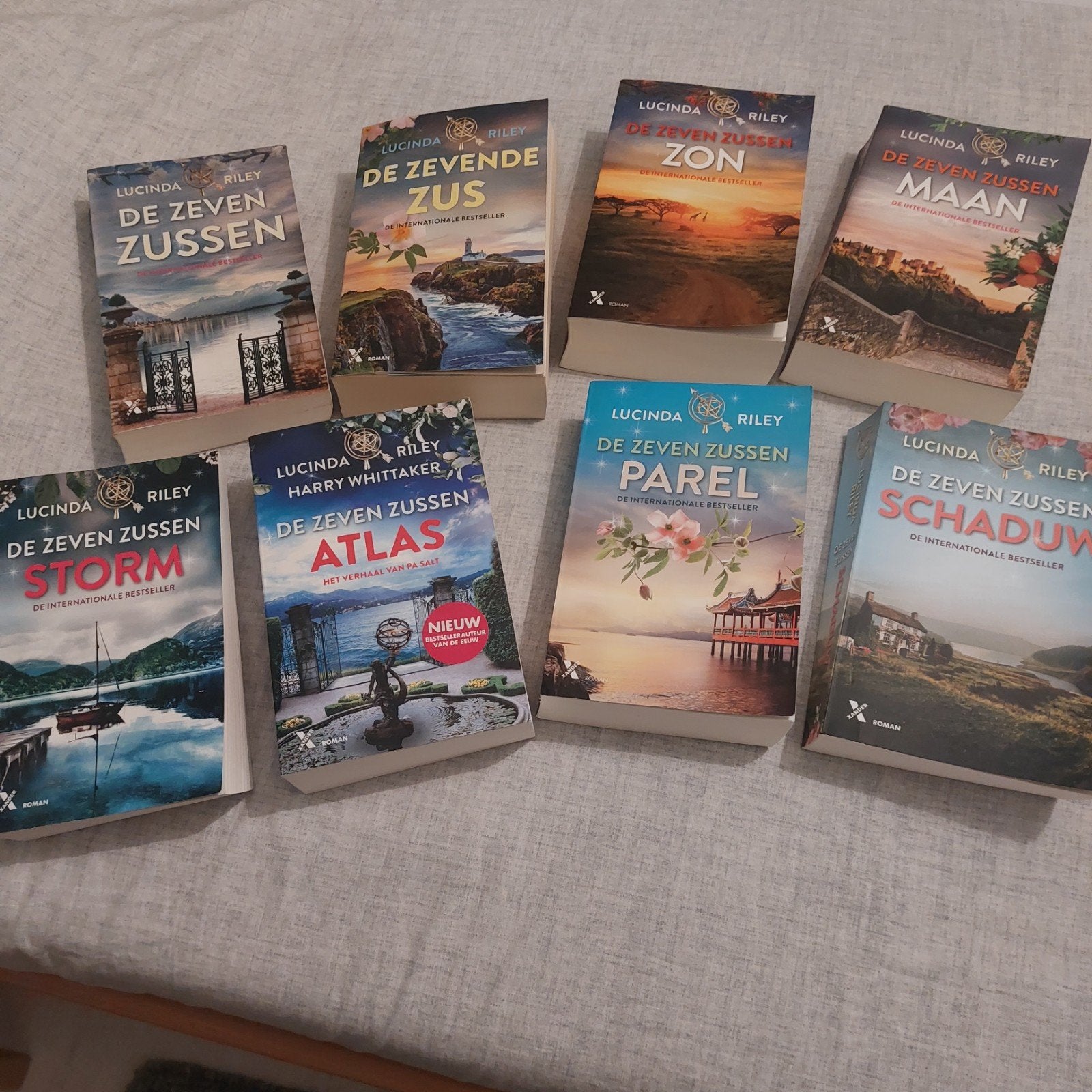 boekenreeks de zeven zussen, Boeken, Ophalen, Zo goed als nieuw, Lucinda Riley