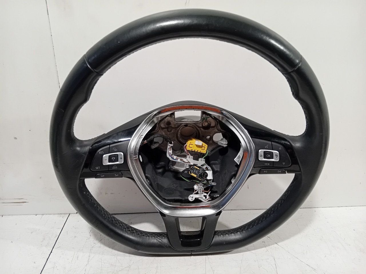 Stuur Volkswagen Polo, Onderdelen@venauto.nl, Van der Ven Autorecycling B.V., Ettenseweg 76, 4706 PB Roosendaal, The Netherlands