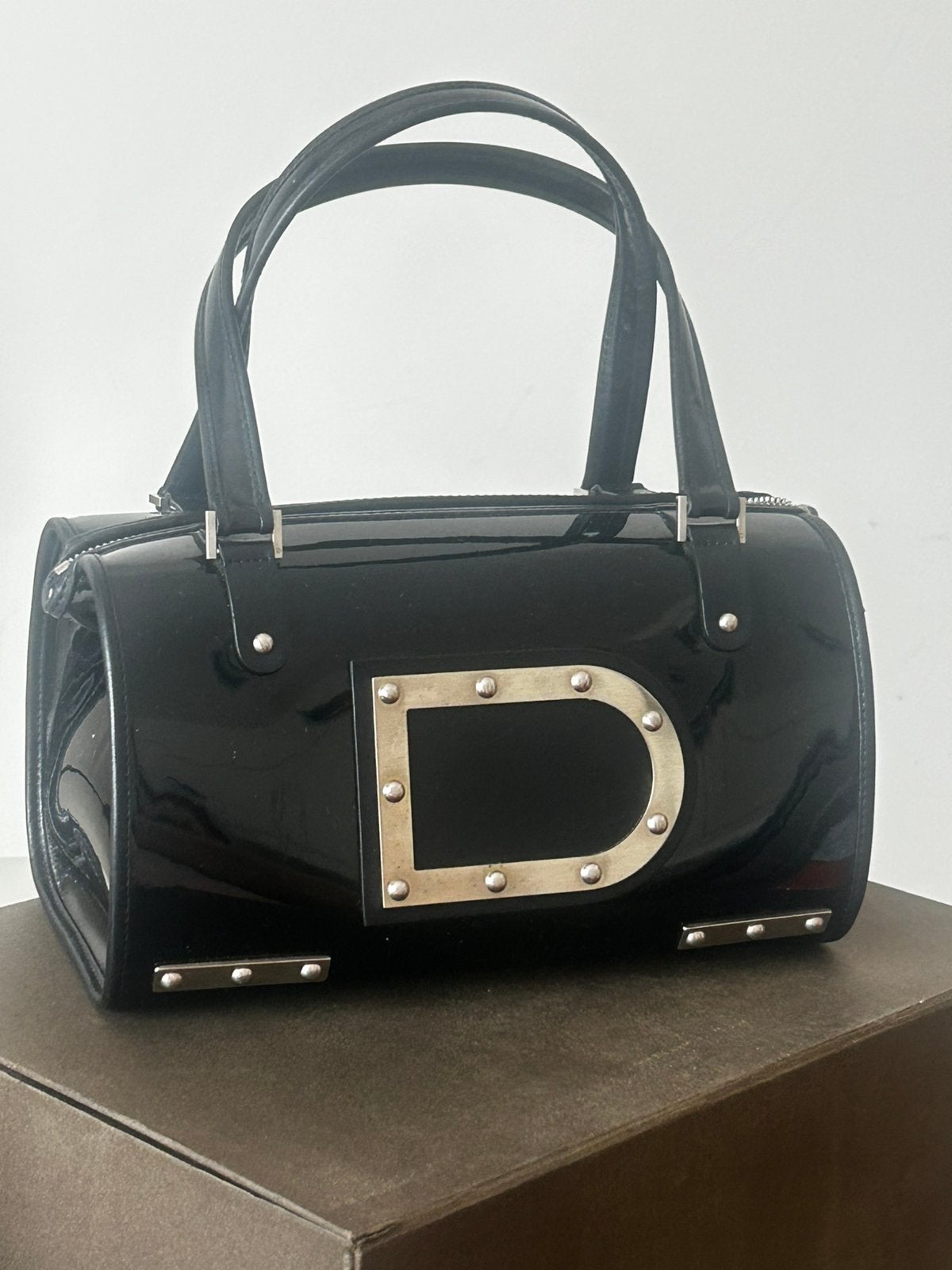 Cuir verni noir Delvaux Astrid, Enlèvement, Comme neuf, Noir