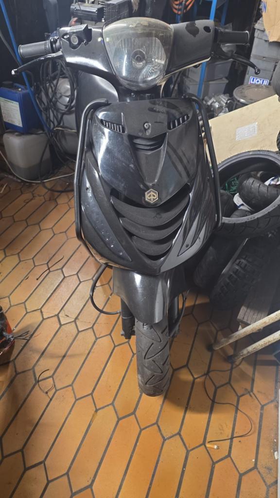 Zip 2 takt 70 cc b klasse, Fietsen en Brommers, Scooters | Piaggio, Ophalen, Zo goed als nieuw, 70 cc, Zip