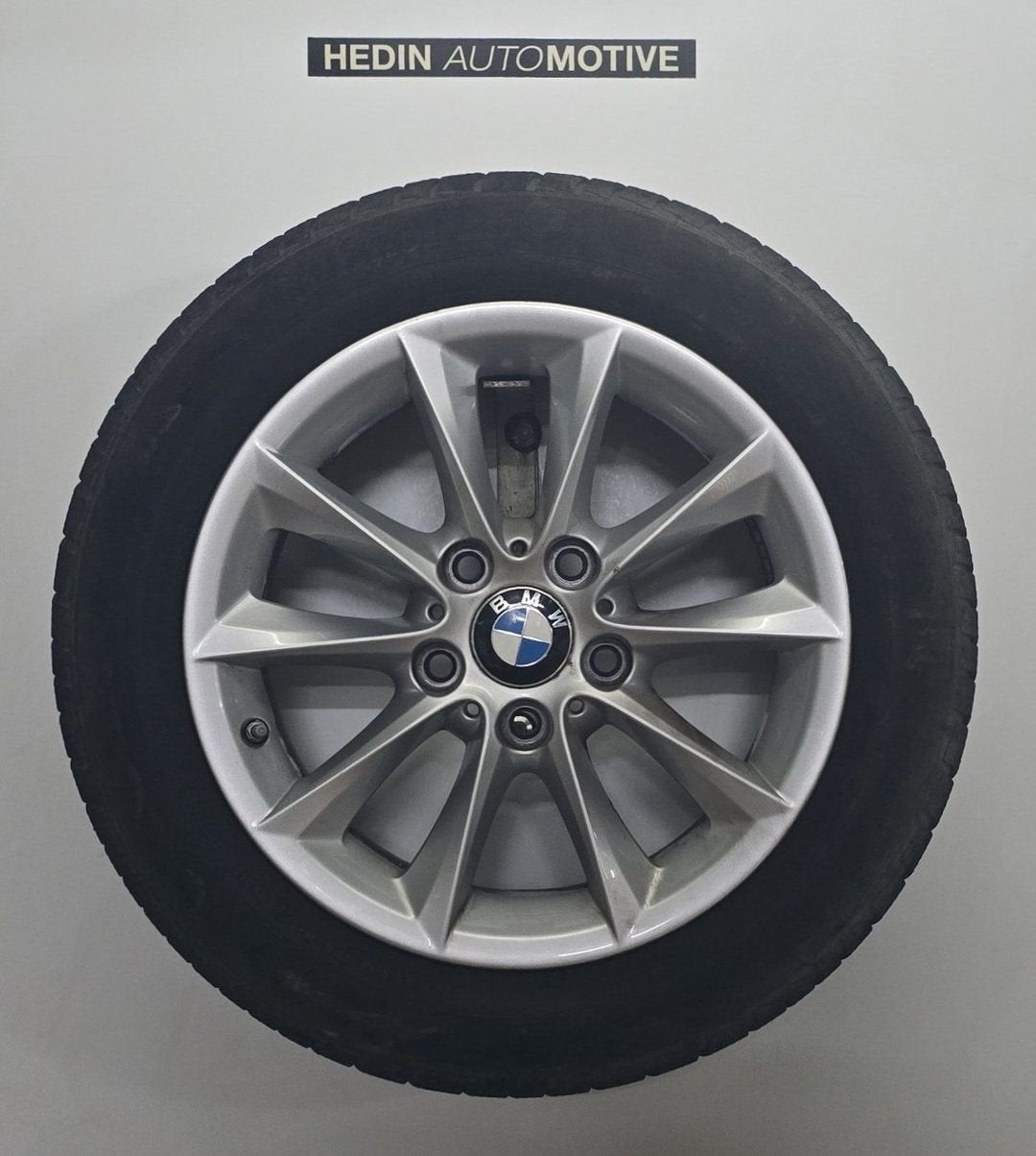 BMW 1+2 Serie  (F20-F21-F22-F23) Styling 411  16" N/RFT + RD, Gebruikt, -, -, Banden en Velgen