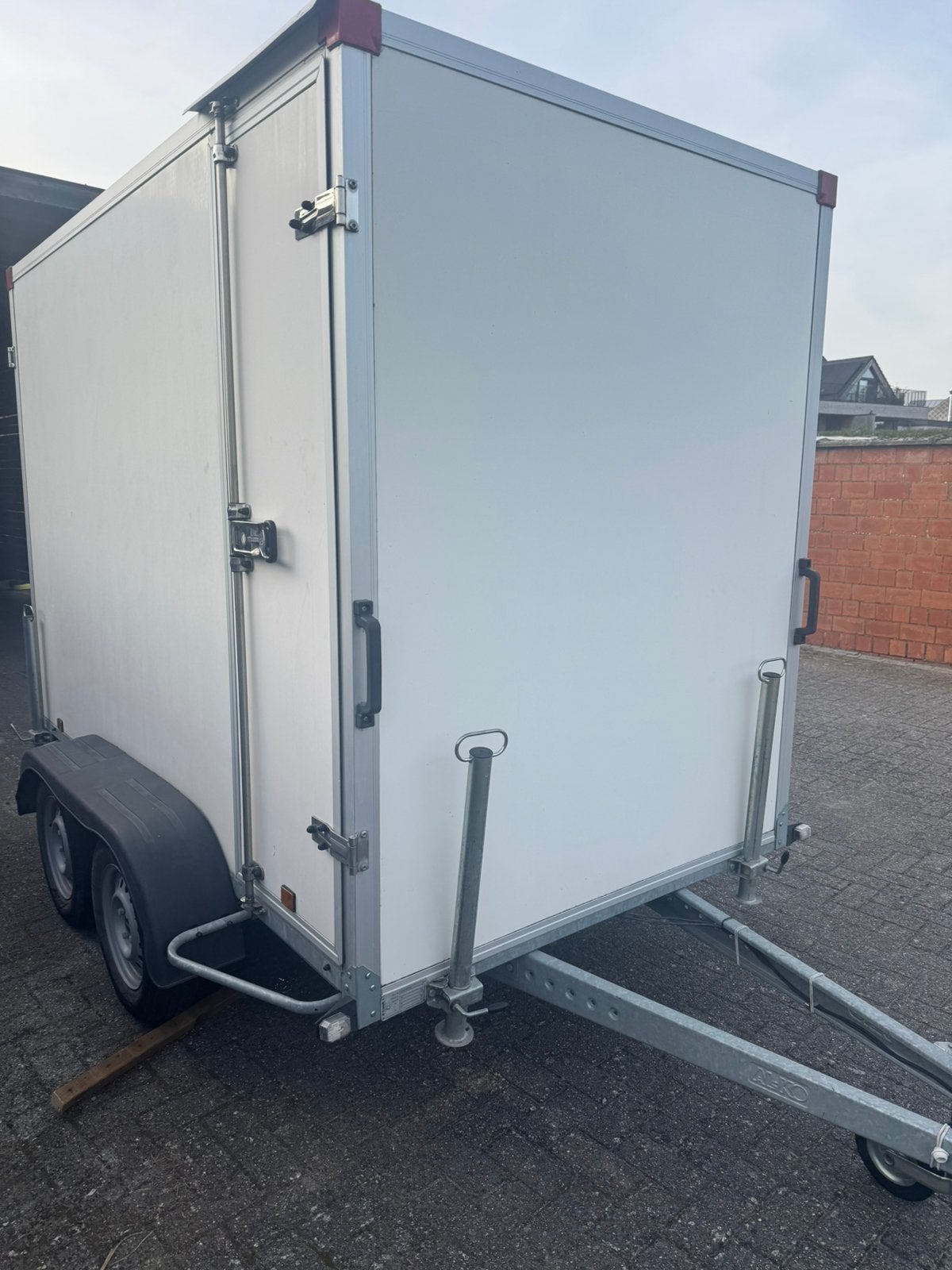 Gesloten aanhangwagen/750 kg/coc attest, Ophalen, Gebruikt