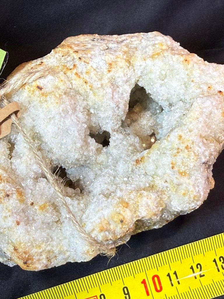 Géode ou grappe en quartz — 911 g — 16€, Enlèvement ou Envoi