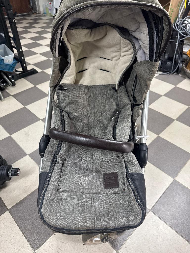 Buggy mutsy Evo, Enfants & Bébés, Enlèvement, Utilisé, Mutsy, Tige de poussée réglable
