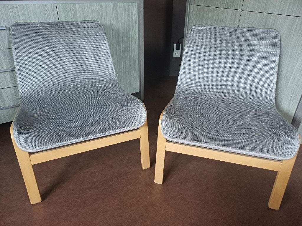 Twee Ikea Nolmyra Easy Stoelen: berken/grijs, Maison & Meubles, Gris, Bois, Deux, Enlèvement