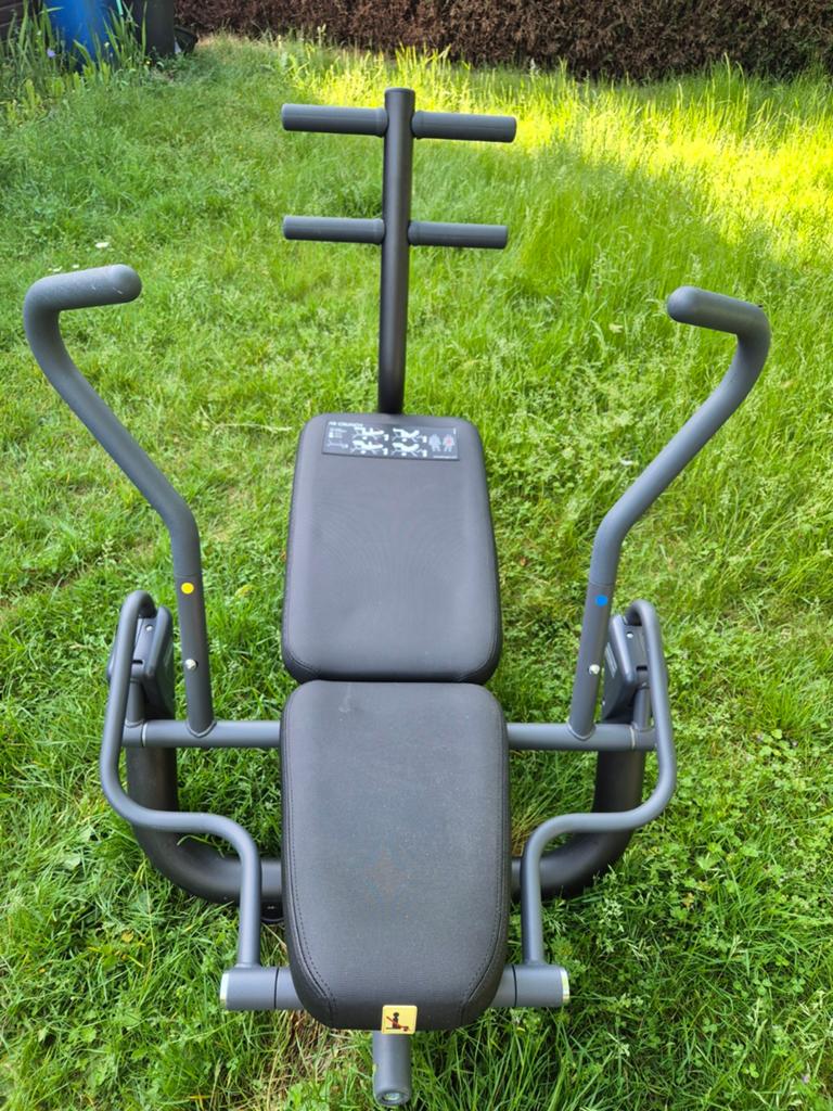 Professionele Technogym Element+ Ab Crunch Bench, Enlèvement, Dos, Plaques d'haltères