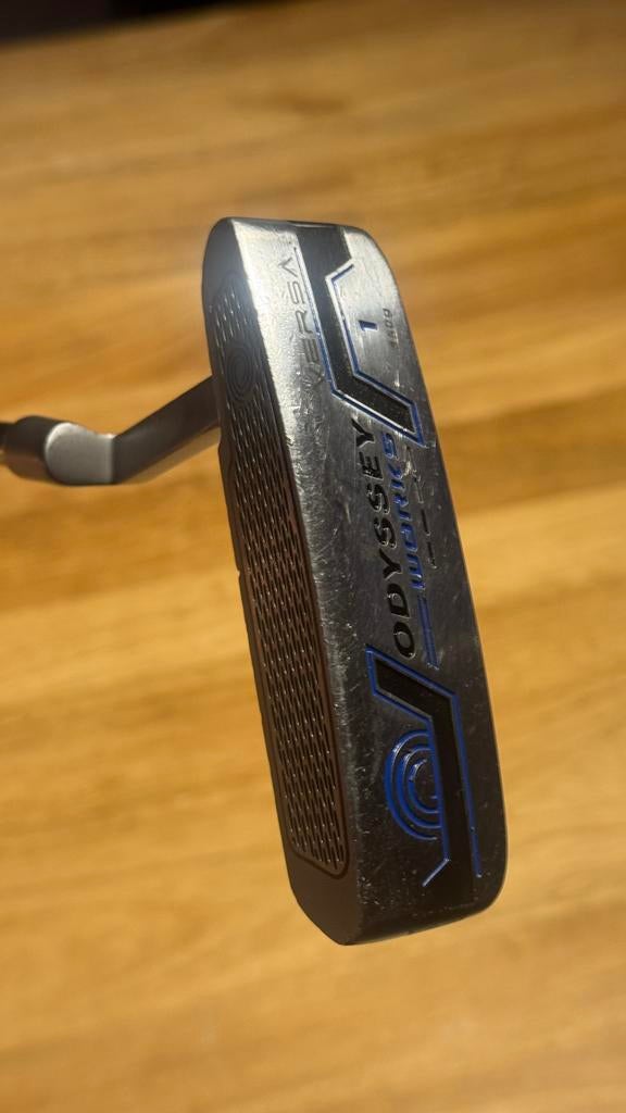 Putter Odyssey Works Versa 1 34 pouces, rouleau robuste,, Enlèvement ou Envoi, Utilisé, Club, Autres marques