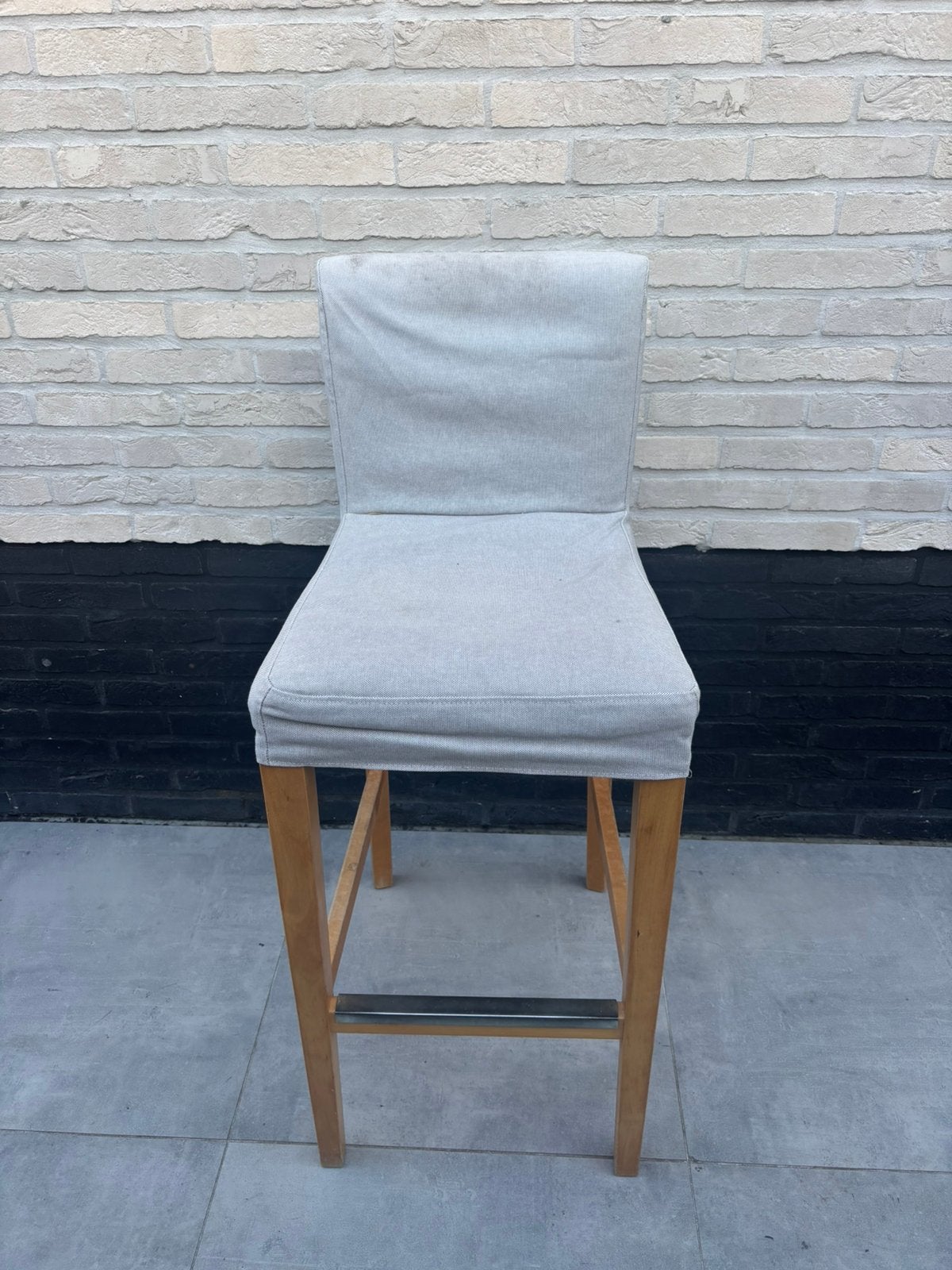 Twee barkrukken - 74cm zithoogte -houten onderstel, Huis en Inrichting, Barkrukken, 2 krukken, Ophalen, Gebruikt, 60 tot 90 cm