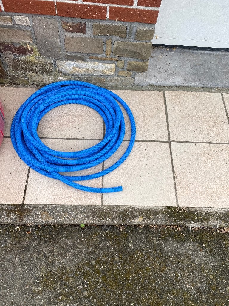 Internet kabel in Preflex buis, Ophalen, Nieuw, Schneider Electric, Kabel of Snoer