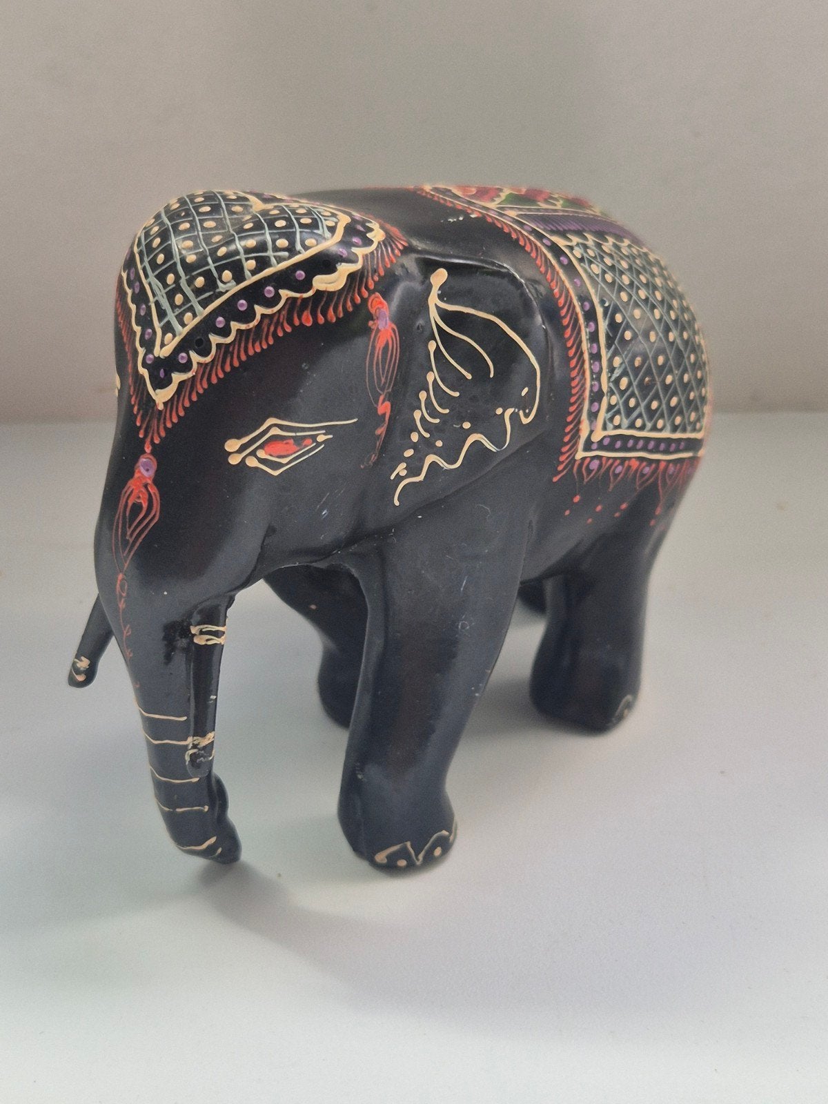 Handbeschilderde decoratieve olifant – India – zwart met kle, Zwart, India, Ophalen of Verzenden