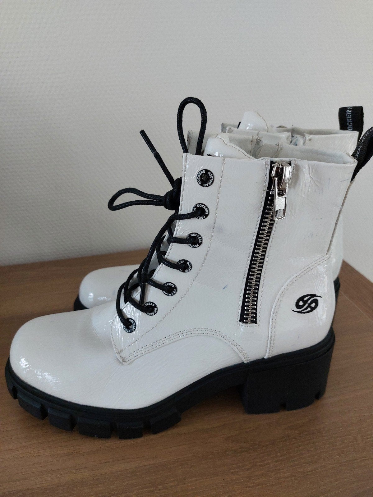 Bottines neuves., Vêtements | Femmes, Enlèvement