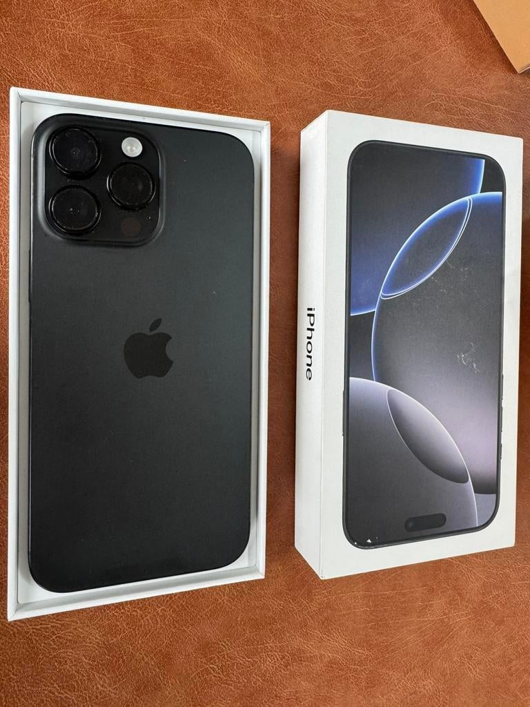 iPhone 16 Pro Max, Telecommunicatie, Mobiele telefoons | Apple iPhone, Zwart, IPhone 16 Pro Max, Zo goed als nieuw, Met simlock