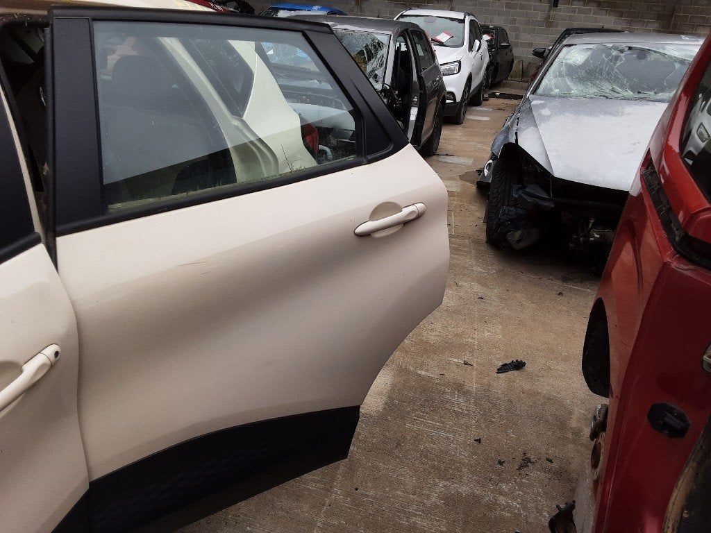 PORTIER LINKS ACHTER Renault Captur (2R) (01-2013/-), Auto-onderdelen, Carrosserie, Deur, Renault, Achter, Links, Gebruikt