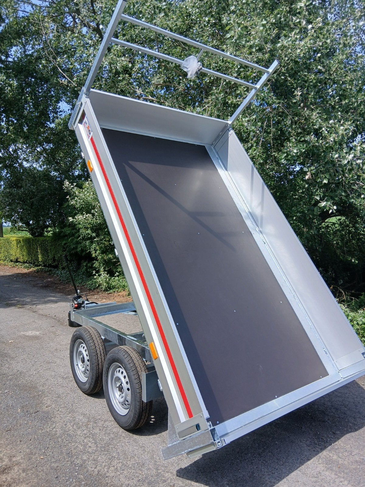 Gloednieuwe VDM kipper 750kg dubbelas 2m60 x 1m50, Ophalen, Nieuw