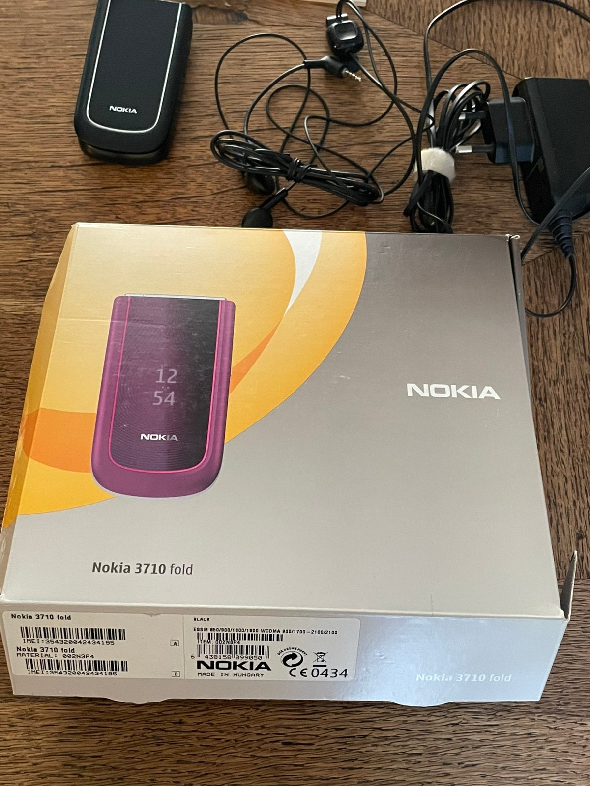 Nokia 3710 fold, Télécoms, Téléphonie mobile | Nokia, Enlèvement, Comme neuf