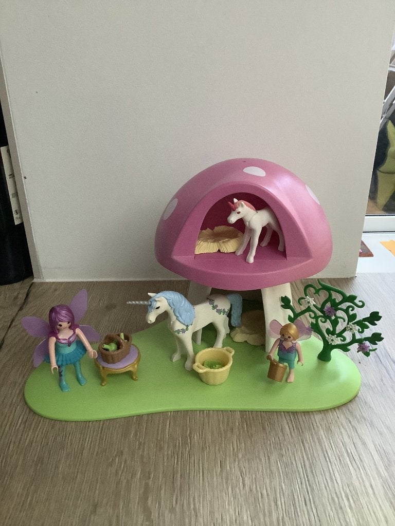 Playmobil "les fées et licornes dans la maison champignon", Enfants & Bébés, Enlèvement ou Envoi, Comme neuf