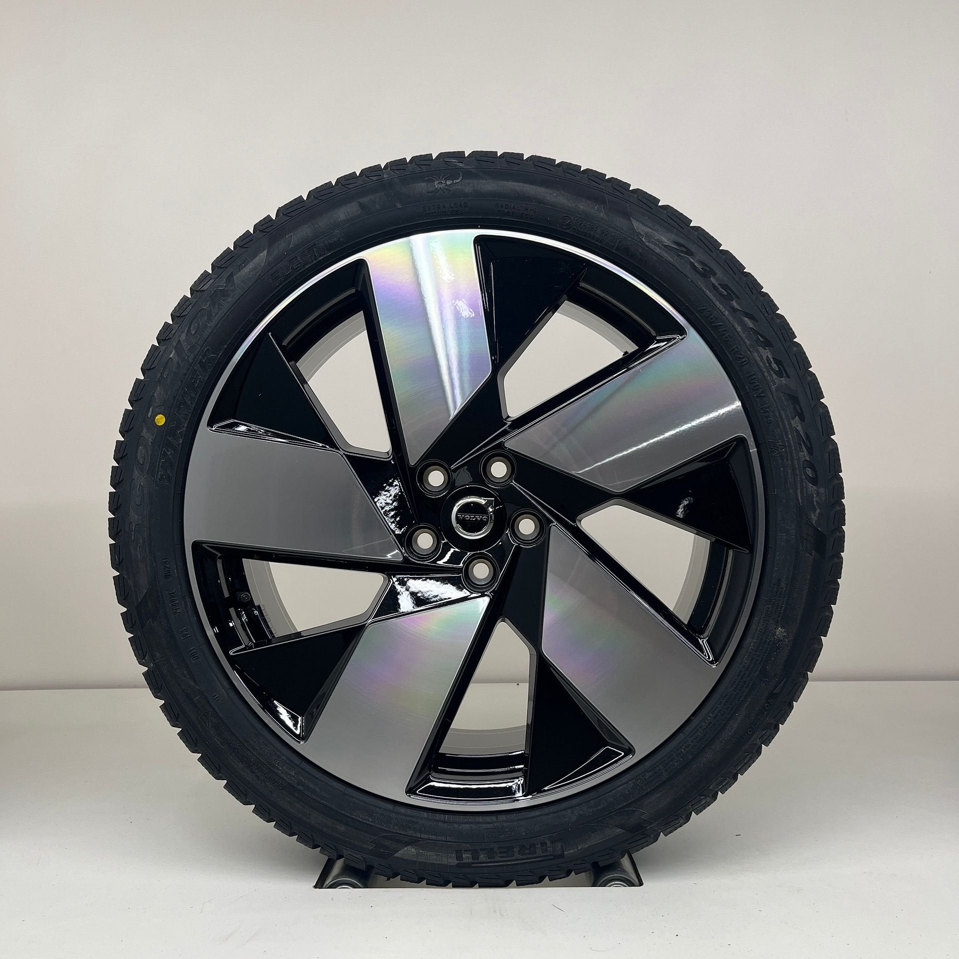 Volvo EX40 - 20 inch - winterbanden NIEUW, 255 mm, Banden en Velgen, Nieuw, Personenwagen