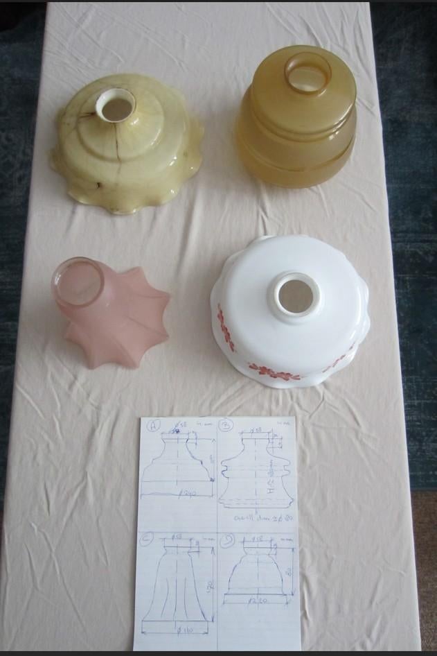 Vintage Glazen Lampenkapjes - 4 stuks., Antiek en Kunst, Ophalen