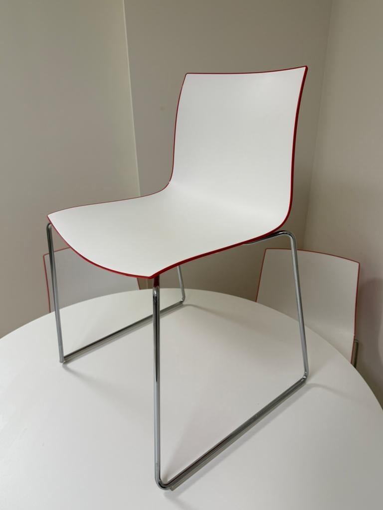 ✅ Lot de 5 chaises design ARPER Catifa 46 ✅ ETAT NEUF ✅, Rouge, Comme neuf, Enlèvement, Cinq, Six Chaises ou plus