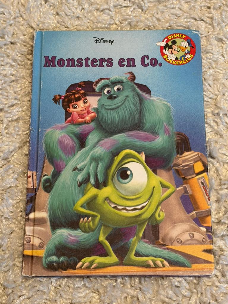 Disney boekenclub - Monsters en Co, Boeken, Ophalen of Verzenden, Gelezen, Jongen of Meisje, Fictie algemeen