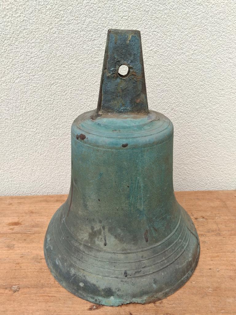 Zeldzame zeer grote bel of klok 35 cm, Ophalen