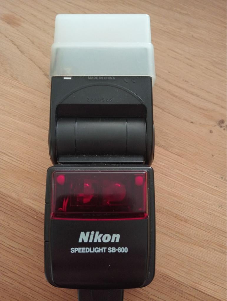PROJECTEUR NIKON SB 600 SPEED ÉTAT NEUF, TV, Hi-fi & Vidéo, Photo | Flash, Enlèvement ou Envoi, Nikon