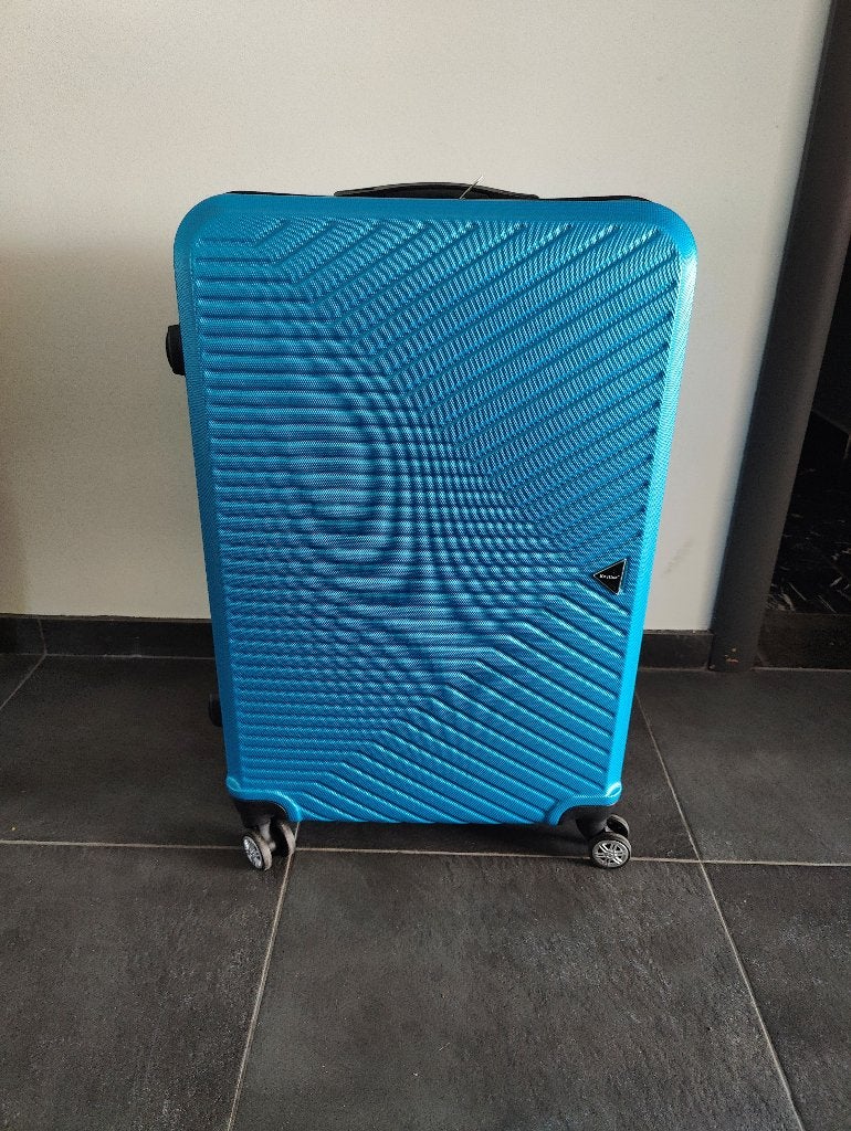 Nouvelle mallette de voyage, Bijoux, Sacs & Beauté, Valises, Neuf, Plastique dur, Enlèvement, Clé