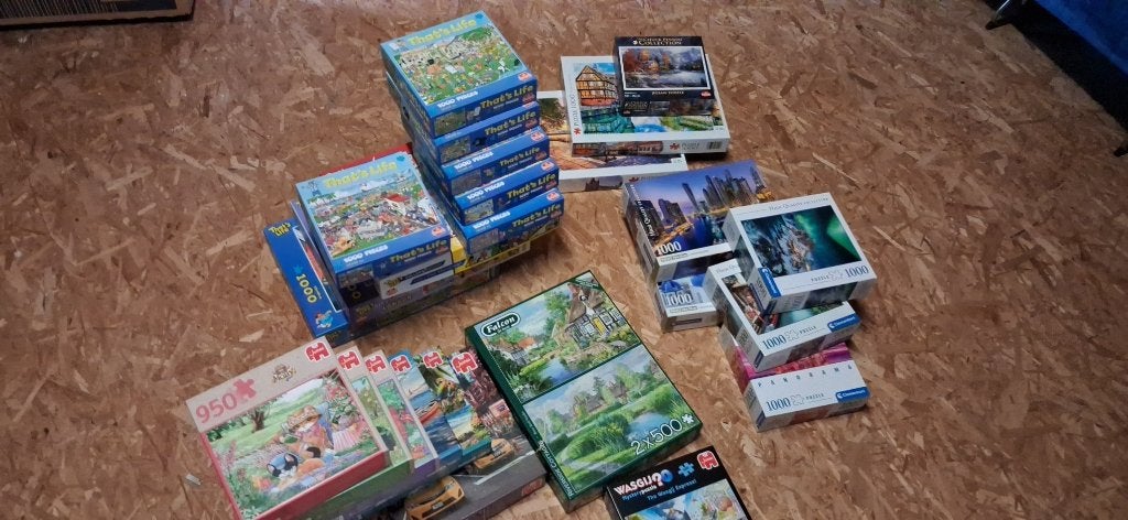 lot puzzels 1000 stuks, Hobby en Vrije tijd, Ophalen, 500 t/m 1500 stukjes, Zo goed als nieuw, Legpuzzel
