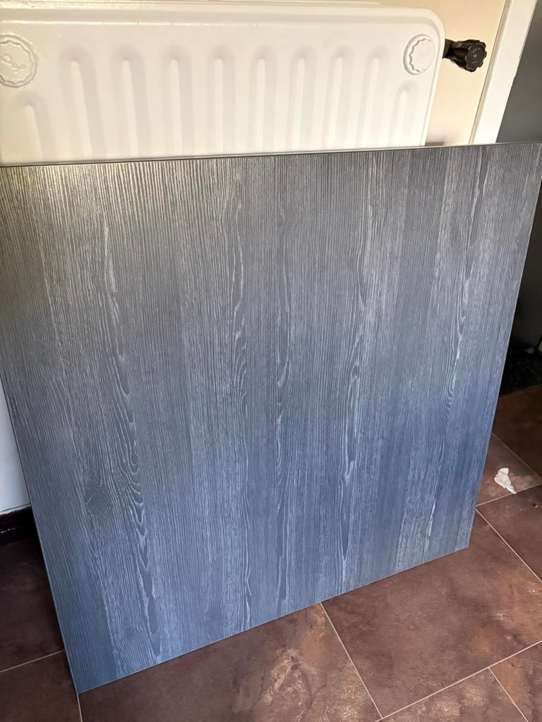 Table 90x90cm, Enlèvement, Comme neuf