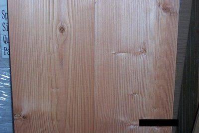 RESTE EN ACTION ; PARQUET EN DOUGLAS DE 150 M2, Articles professionnels, Immobilier d'entreprise, Showroom